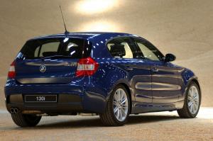 BMW 130i M Sport Package 5-Door 2005 года  (UK)